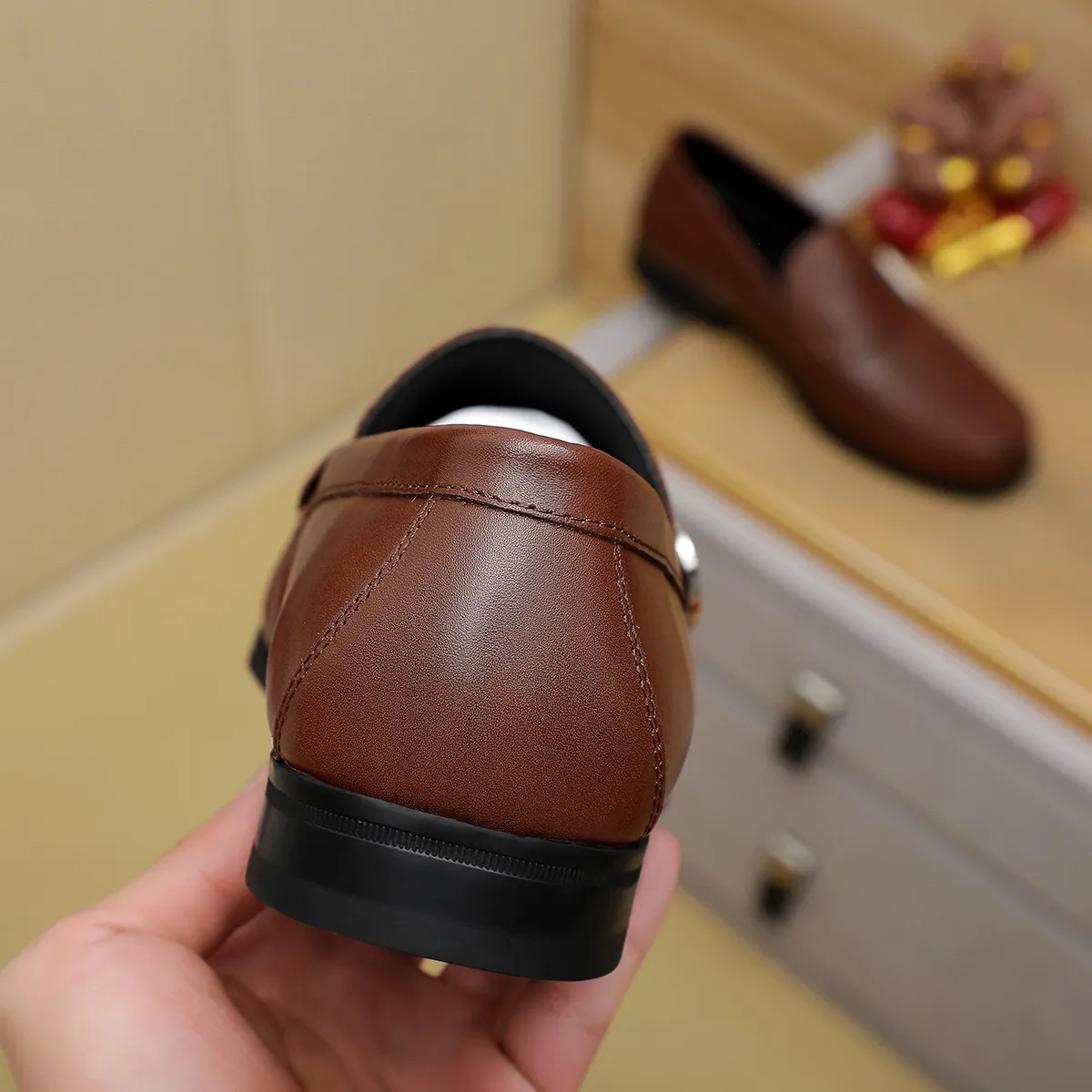 Men's shoes 260🕷🕷🐂【Ferragamo】Ferragamo Popular fashionable casual shoes🇨🇳Official website counter 1:1 production, original mold opening💯Good quality can be seen, imported high-end first-layer pebbled calfskin, water-dyed🐂leather lining🌿very clear texture, high-quality waterproof, non-slip and wear-resistant outsole🎋high quality and low price, truly handmade🍓, color optional! Code number 38-44 (45. To be customized)